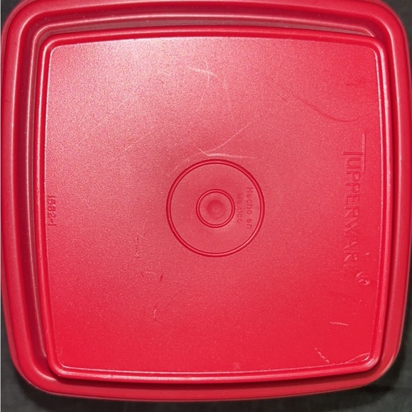 Pick-a-deli Tupperware - Picture 3 of 4